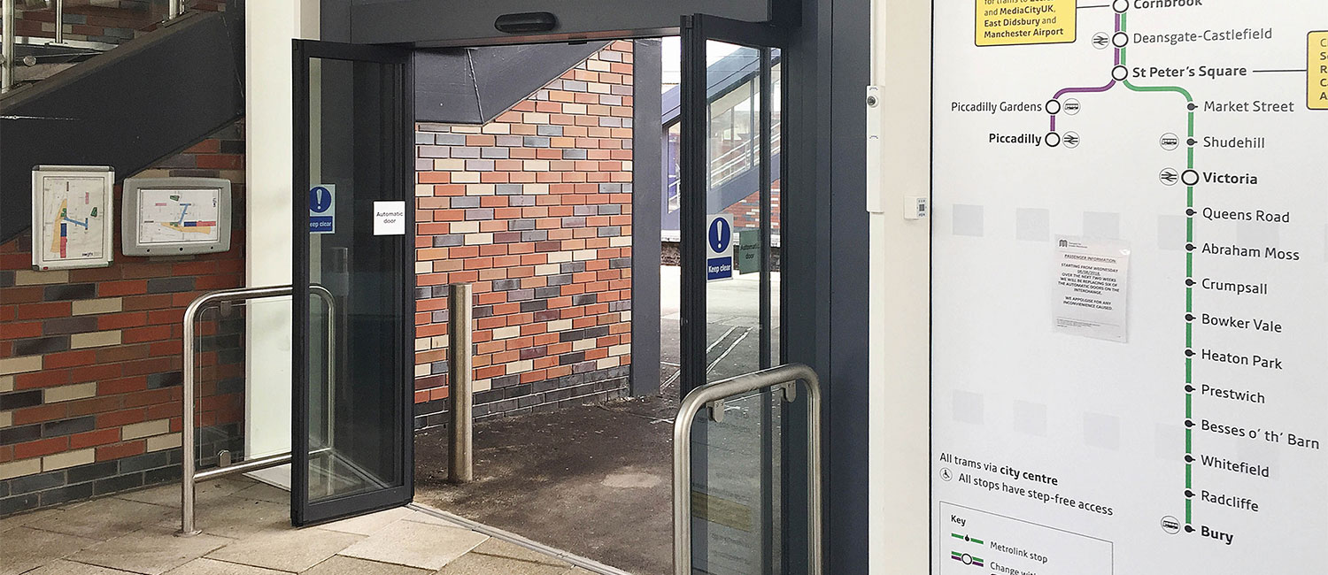 Automatic door bus interchange